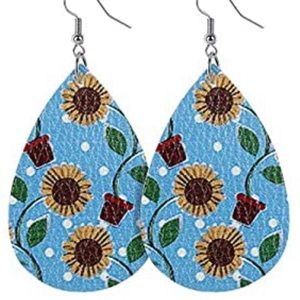 🌱 Vegan faux Leather Earrings